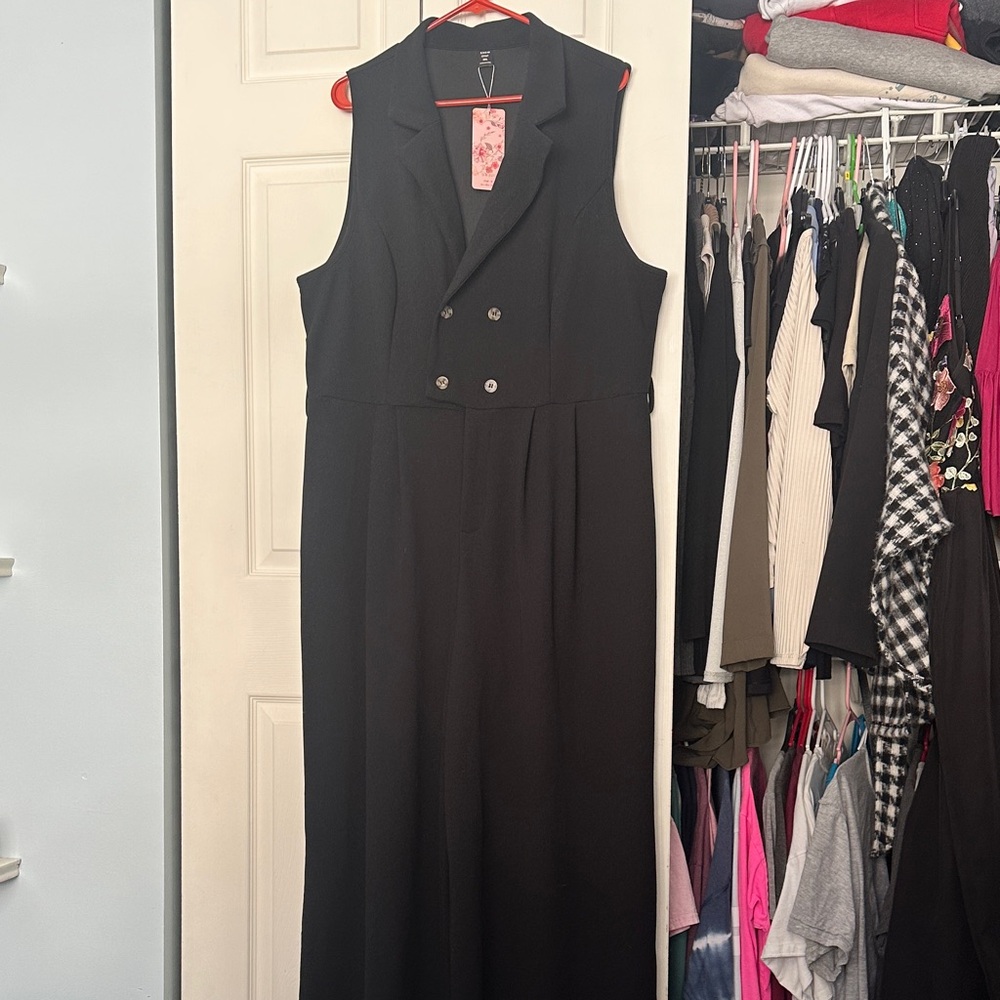 SHEIN Black Double-Breasted Jumpsuit